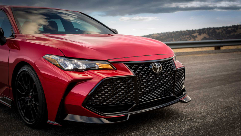Illustration for article titled The 2019 Toyota Avalon TRD Proves How Weird Our Reality Has Become